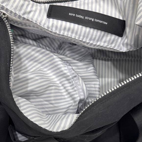 lululemon athletica Black Duffel Bag - Picture 5 of 8
